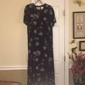 Women’s dress